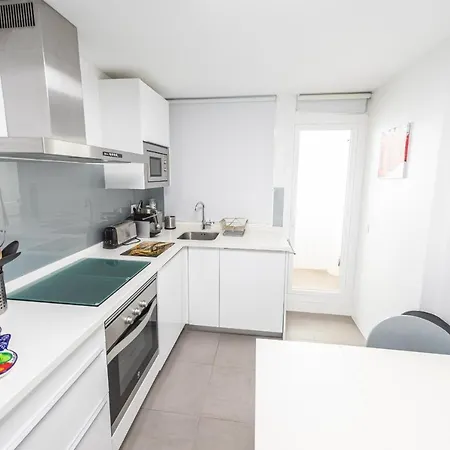 Stylish 3 Bedroom At The Heart Of Nueva Andalucia Close To Centro Plaza Apartment *