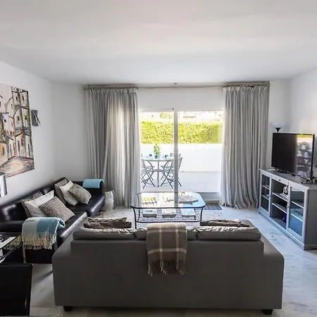 Apartment Stylish 3 Bedroom At The Heart Of Nueva Andalucia Close To Centro Plaza Marbella