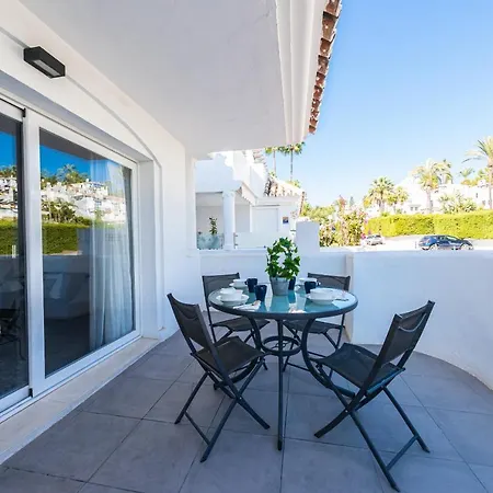 Stylish 3 Bedroom At The Heart Of Nueva Andalucia Close To Centro Plaza Lejlighed Marbella